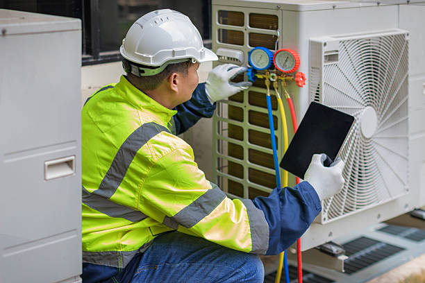Professional Hvac technician working in Bradford, OH
